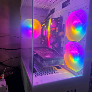 고성능 게이밍 PC 본체팝니다 이미지