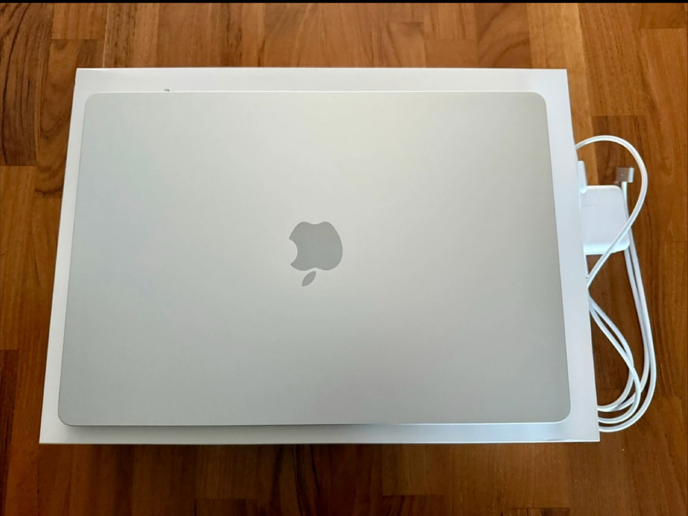 맥북에어 m4 실버 15인치 판매 이미지