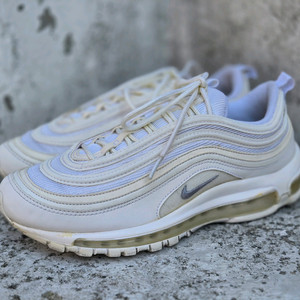 나이키 에어맥스 97 화이트 색상 260mm 이미지