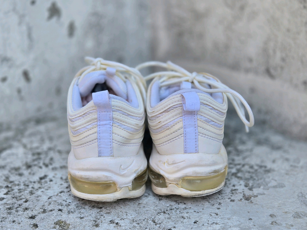 나이키 에어맥스 97 화이트 색상 260mm 이미지