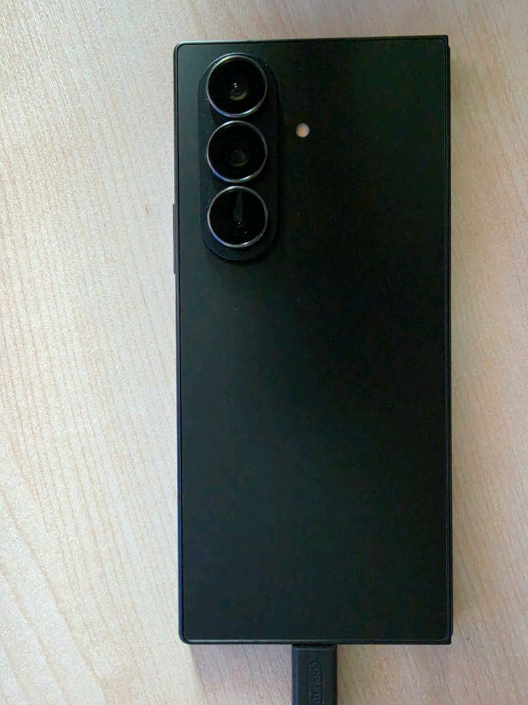 삼성 갤럭시 폴드 7 1TB 16GB 블랙 이미지