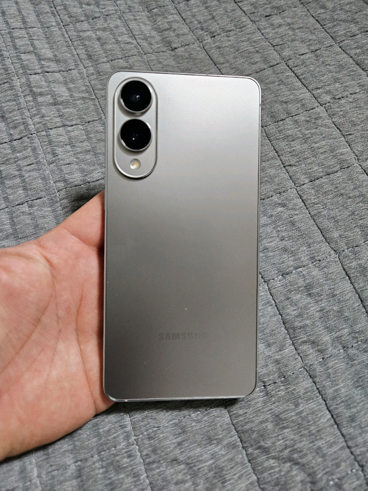 삼성 갤럭시 S25 엣지 실버 256 팝니다 이미지