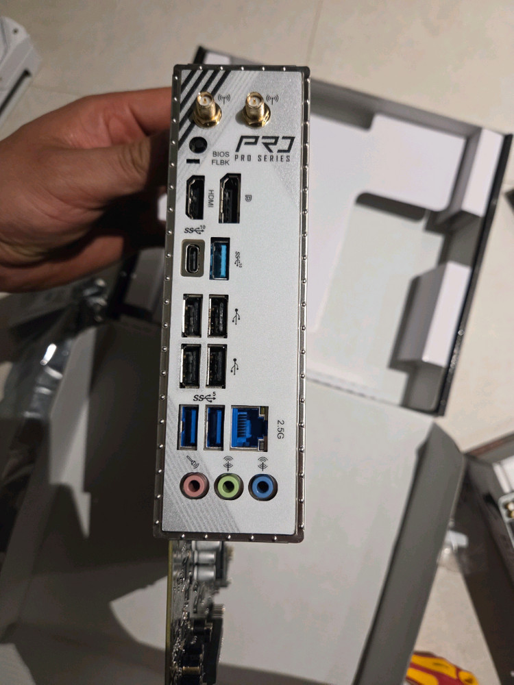 7800x3d, ASRock B650M PRO X3D WiFi팝니다 이미지