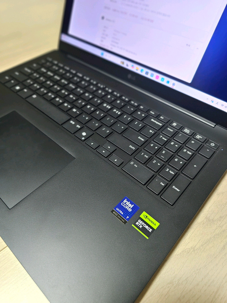 [피싱범은 접근금지]LG전자 2026 그램 Pro AI 17 17Z90TR-ED7HK 신품급 이미지