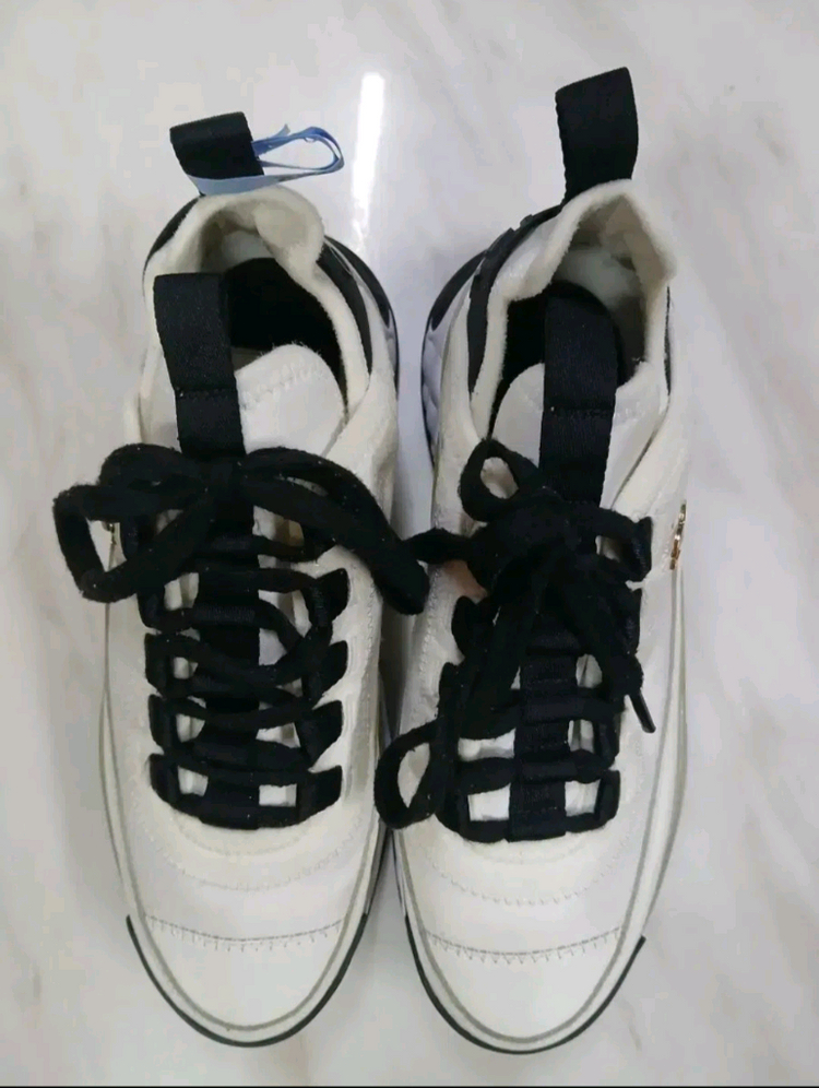 [파격가 여성용] 샤넬 믹스드파이어 금장 스니커즈 신발 36(230)사이즈 루이비통 구찌 펜디 프라다 에르메스 디올 이미지