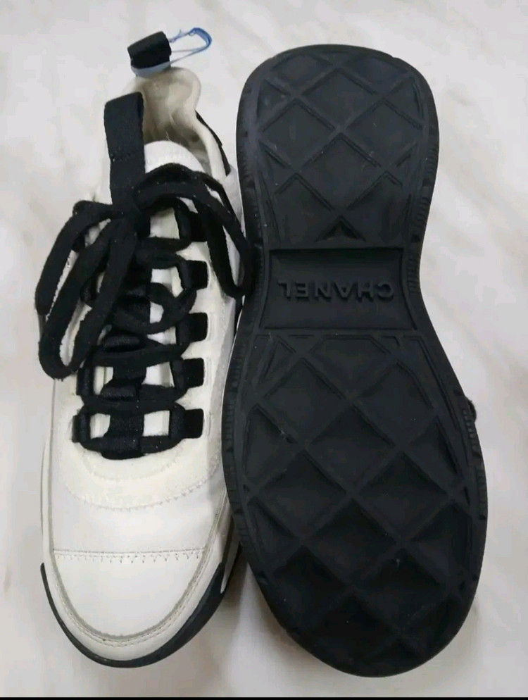 [파격가 여성용] 샤넬 믹스드파이어 금장 스니커즈 신발 36(230)사이즈 루이비통 구찌 펜디 프라다 에르메스 디올 이미지