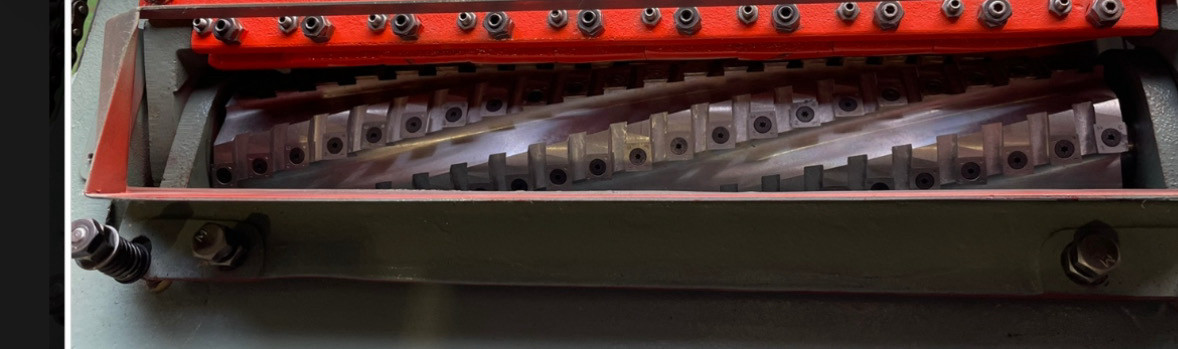 일본 타이요 헬리컬날 20인치 자동대패 판매합니다. 이미지