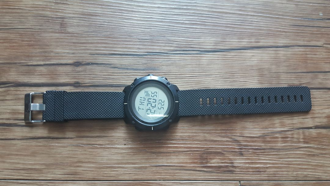 군대 입대 준비용품 어깨패드 깔창 무릎 팔꿈치 보호대 시계 이미지