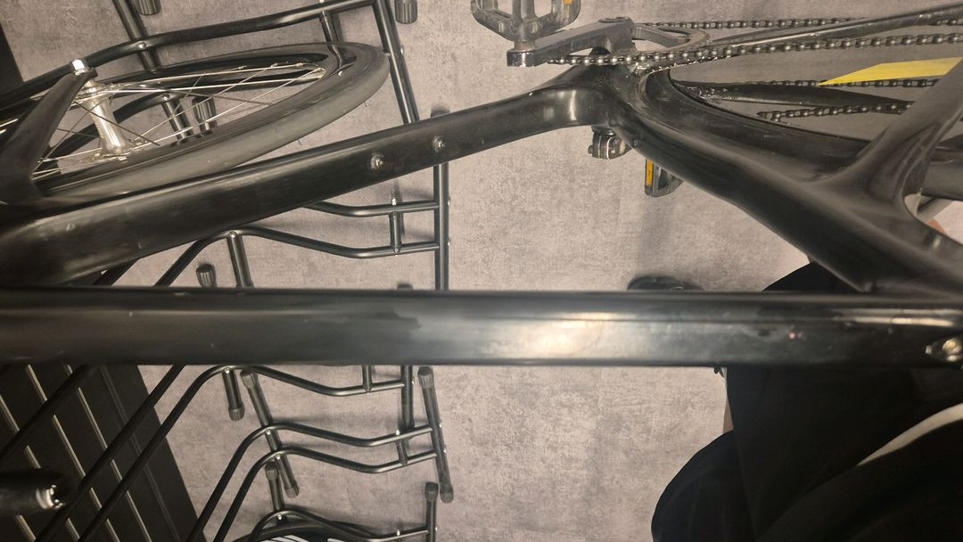 트위터 프라마 풀카본 반차 구성 낫배드 검정 도색 이미지