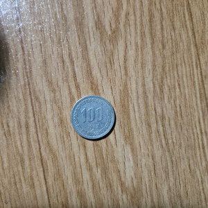 1982년도 100원 이미지