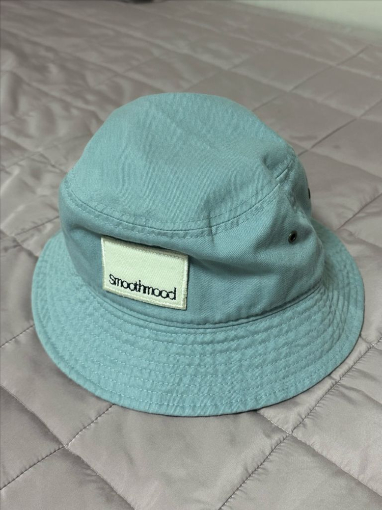 스무드무드 버킷햇 smooth sky label bucket hat 이미지