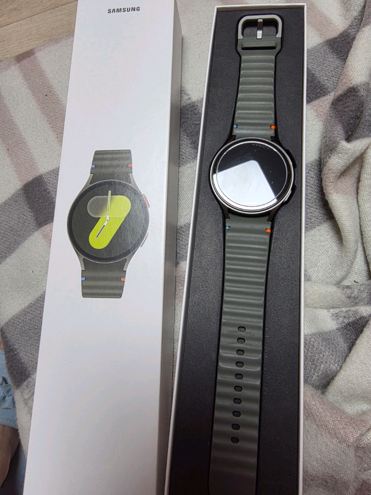 삼성갤럭시워치7그린44미리블루투스판매해요 이미지