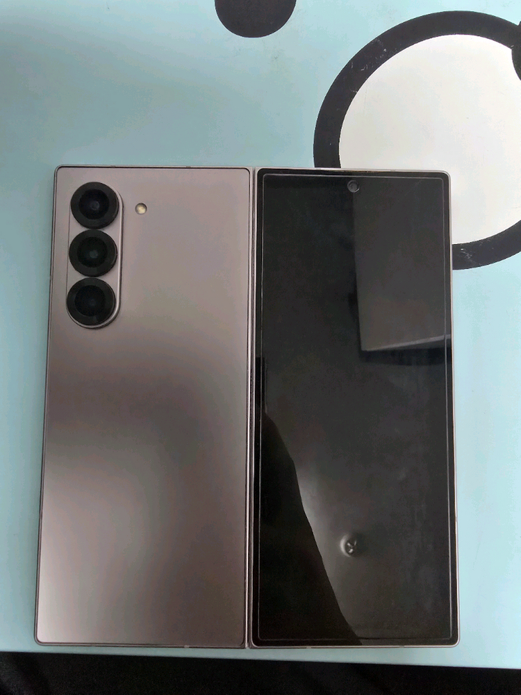 삼성 갤럭시 Z폴드6 256gb 실버 판매합니다. 이미지