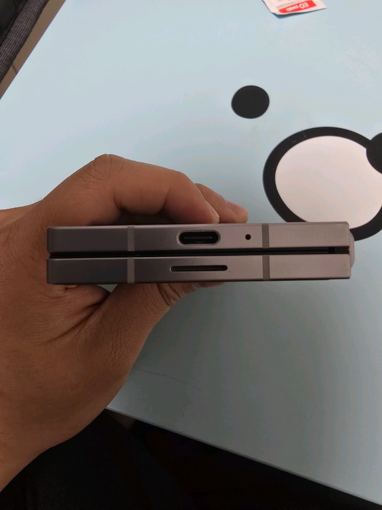 삼성 갤럭시 Z폴드6 256gb 실버 판매합니다. 이미지