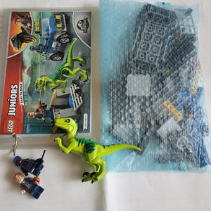 레고 쥬라기월드 10757 랩터 구조 트럭 이미지