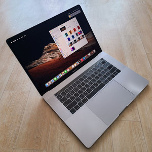 부산 맥북프로2018 15인치 i7/16G/512G/라데온560X 팝니다. 이미지