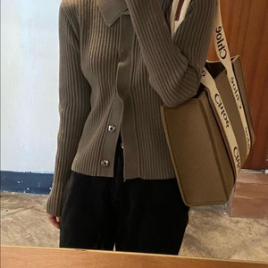 어그스트 베이지보울 카라 골지 니트 이미지