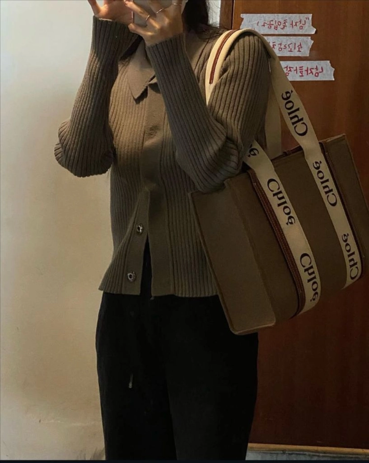 어그스트 베이지보울 카라 골지 니트 이미지