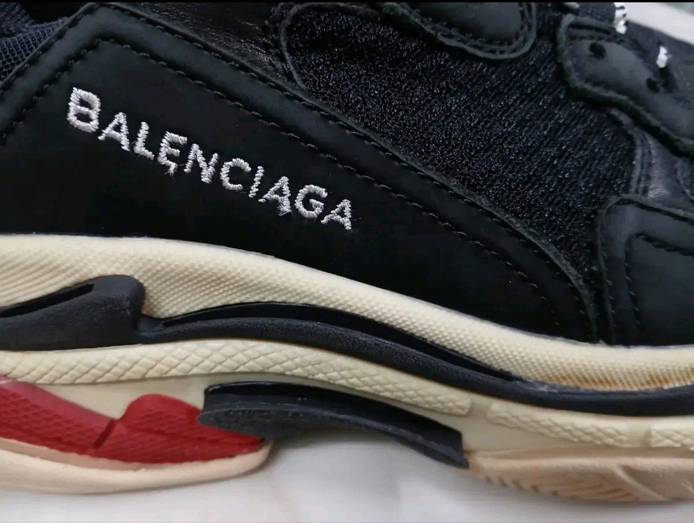 (좋아요) 발렌시아가 트리플 S 빨검 스니커즈 신발 42 (270) 루이비통 샤넬 구찌 펜디 프라다 에르메스 디올 이미지