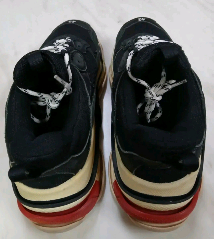 (좋아요) 발렌시아가 트리플 S 빨검 스니커즈 신발 42 (270) 루이비통 샤넬 구찌 펜디 프라다 에르메스 디올 이미지