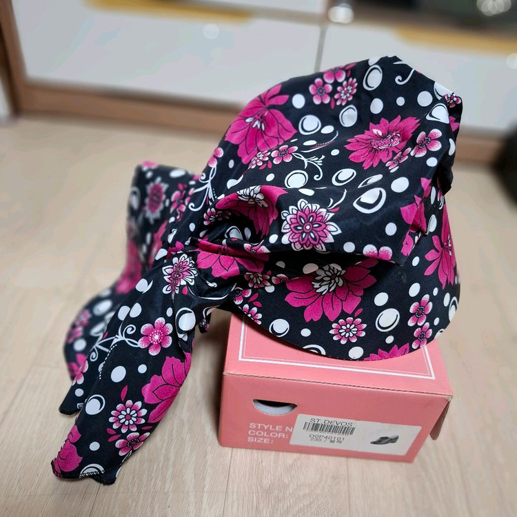 썬캡 및 타탄챙모자 패션모자 상태좋음 이미지