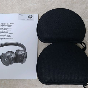 BMW X7 (AKG P107) 헤드폰 2개1세트. 이미지