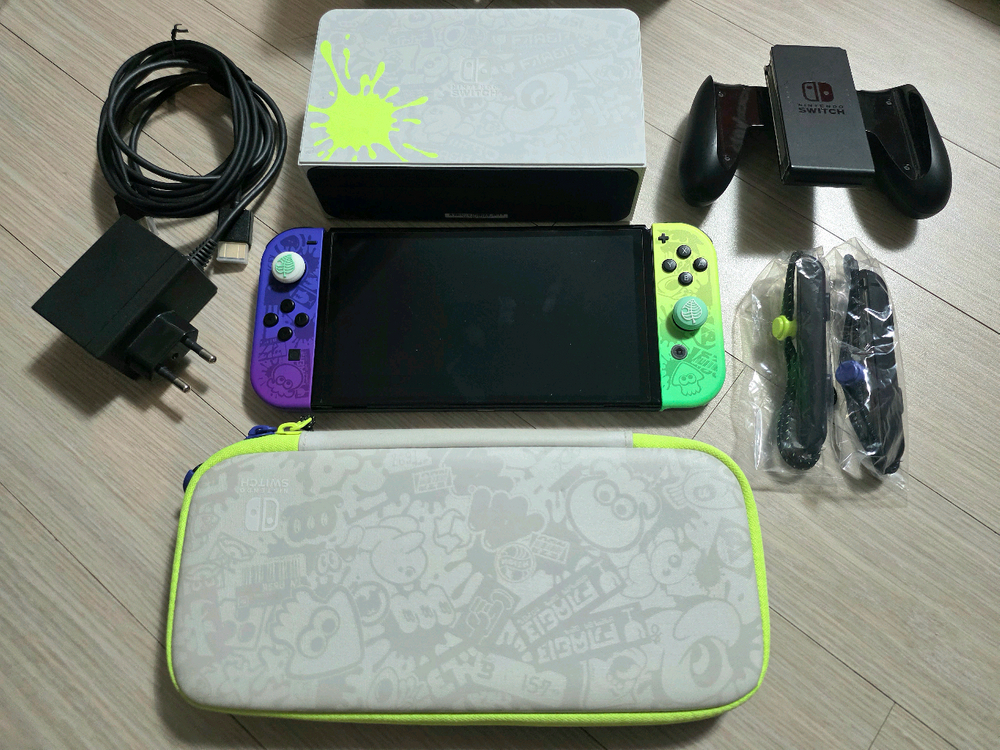 닌텐도 스위치 OLED 스플래툰버전 1테라 ㅋㅍ 완전판 정리합니다. 이미지