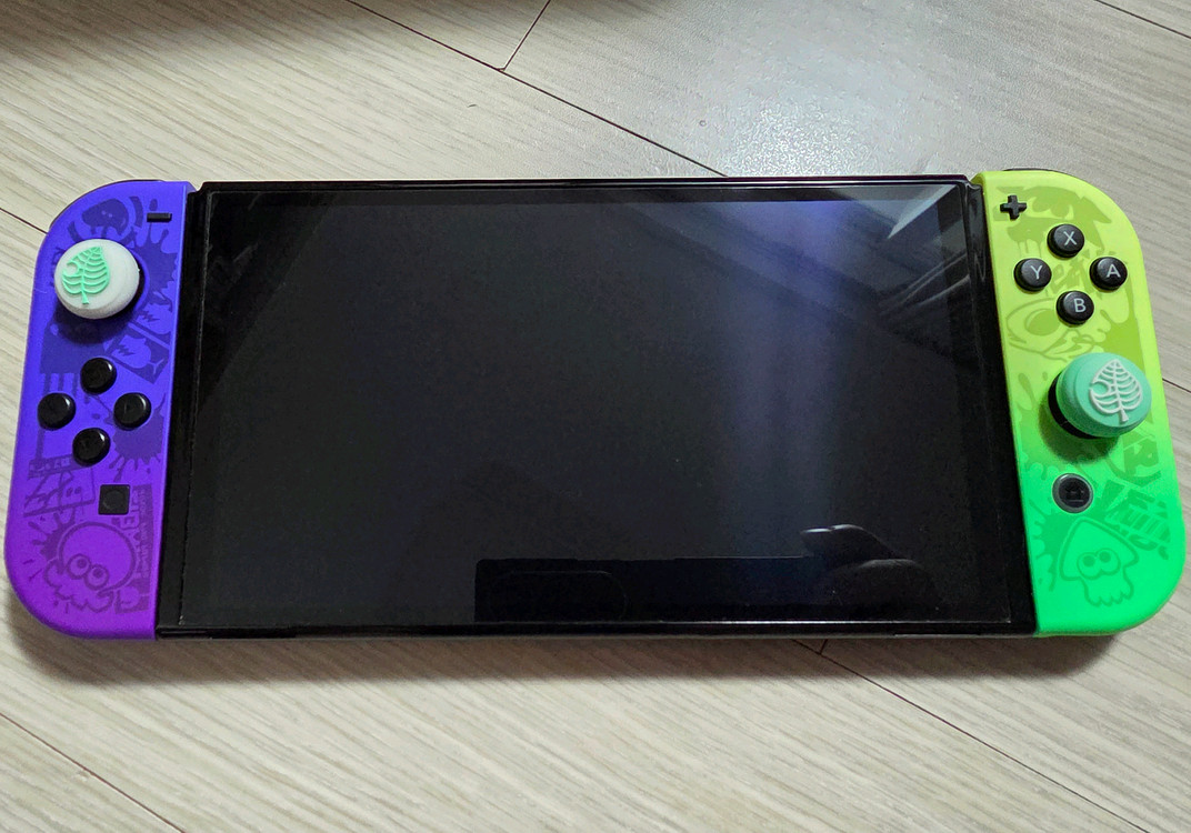 닌텐도 스위치 OLED 스플래툰버전 1테라 ㅋㅍ 완전판 정리합니다. 이미지