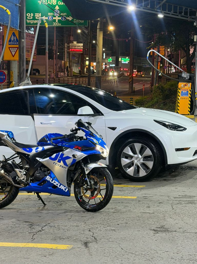 스즈키 gsxr125 이미지