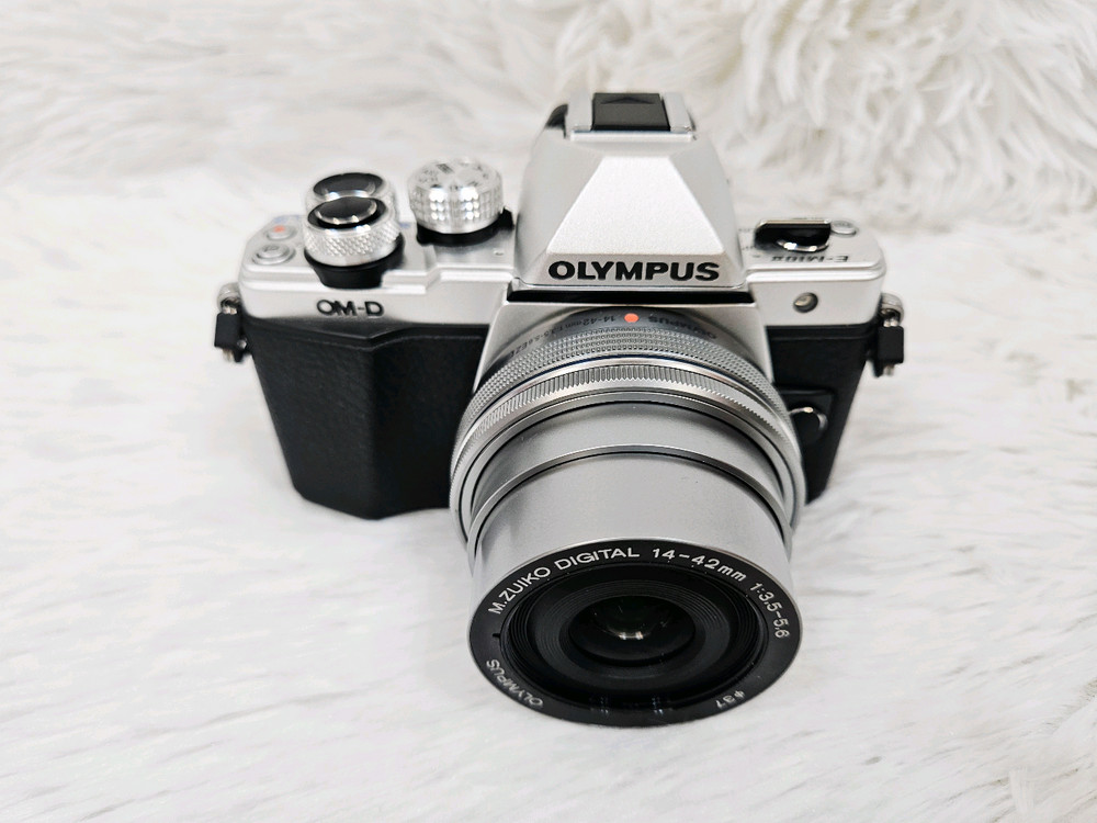 [민트급] 올림푸스 OM-D E-M10 Mark II 미러리스 카메라 이미지