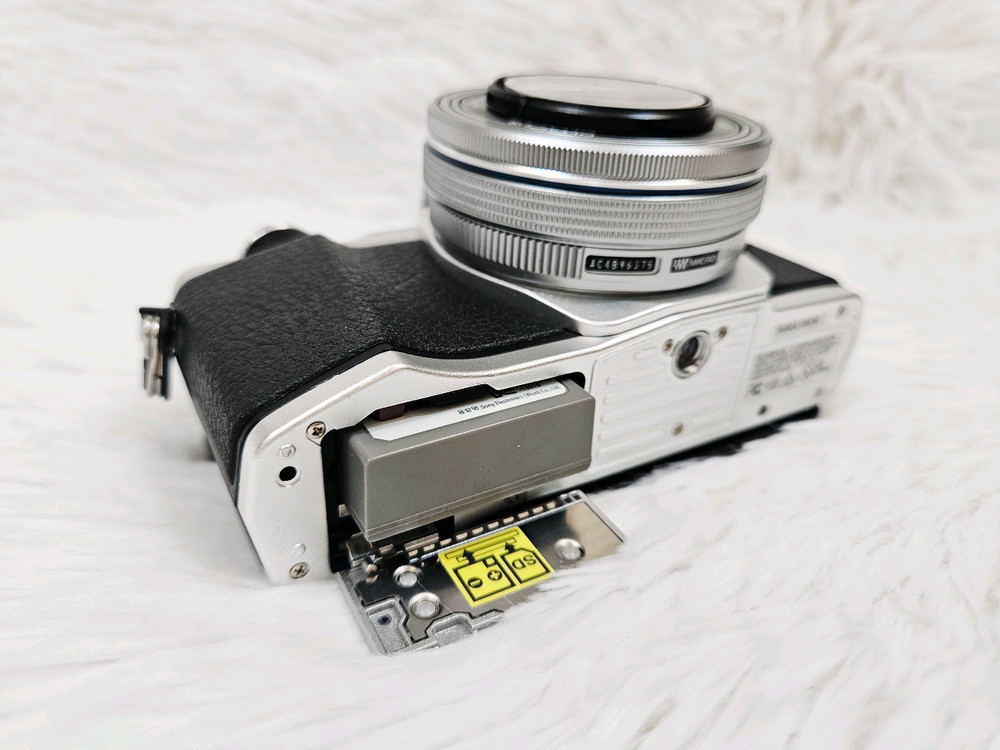 [민트급] 올림푸스 OM-D E-M10 Mark II 미러리스 카메라 이미지