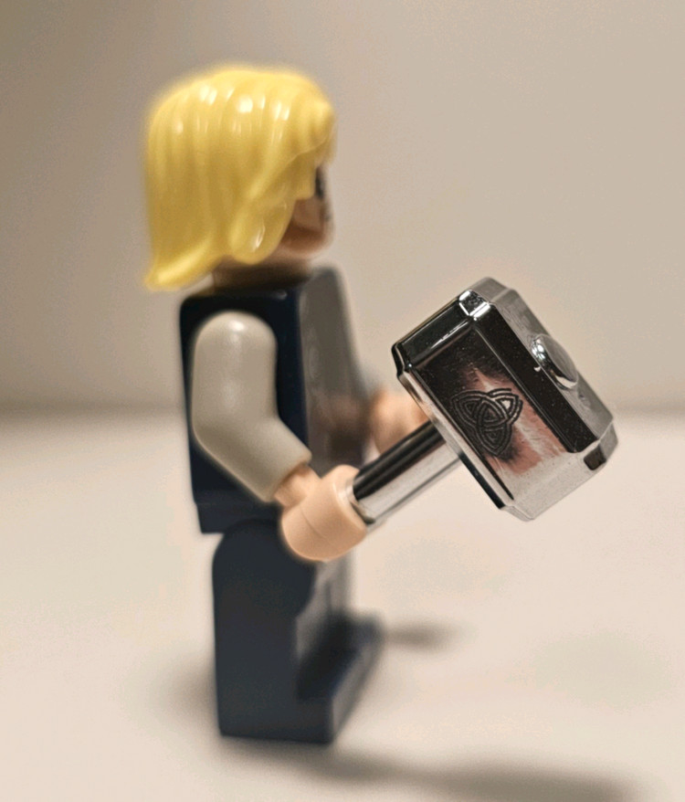 레고 토르 미피 크롬 묠니르 이미지