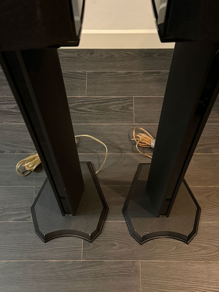 야마하 홈시어터 NS-333 리어(북쉘프) 스피커 + 스탠드 포함 이미지