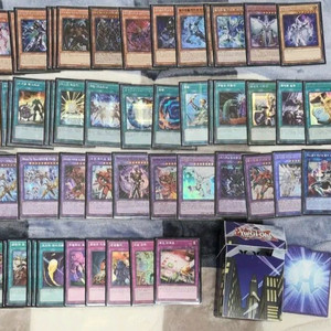 유희왕 카드 히어로덱 이미지