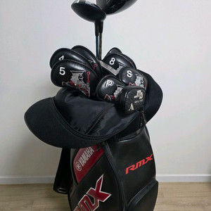 골프채 일괄 정리합니다. 야마하 RMX 단조 아이언(7P) & 패더슨·아타스 피팅샤프트 퍼터 풀세트 정리합니다. 이미지