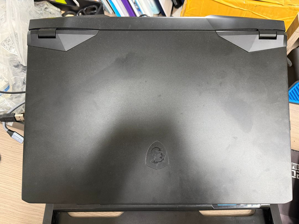 MSI Vector GP77 13VG / i7-13700H / RTX4070 / 16GB / 1TB / 17인치 이미지