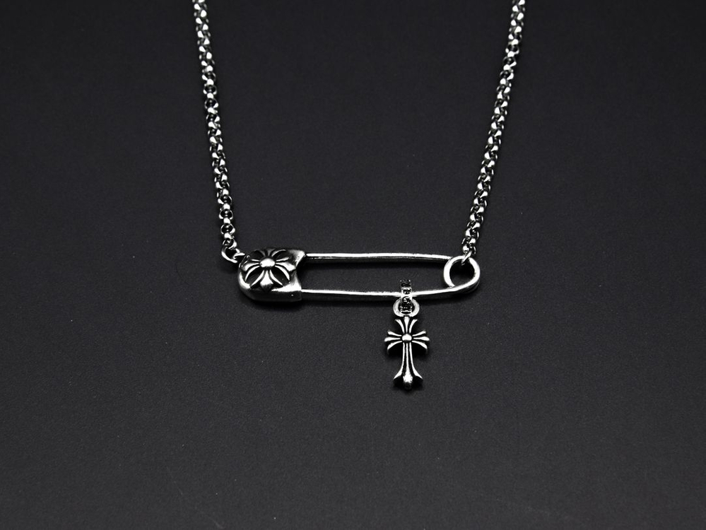 풀구성 크롬하츠 옷핀 목걸이 이미지