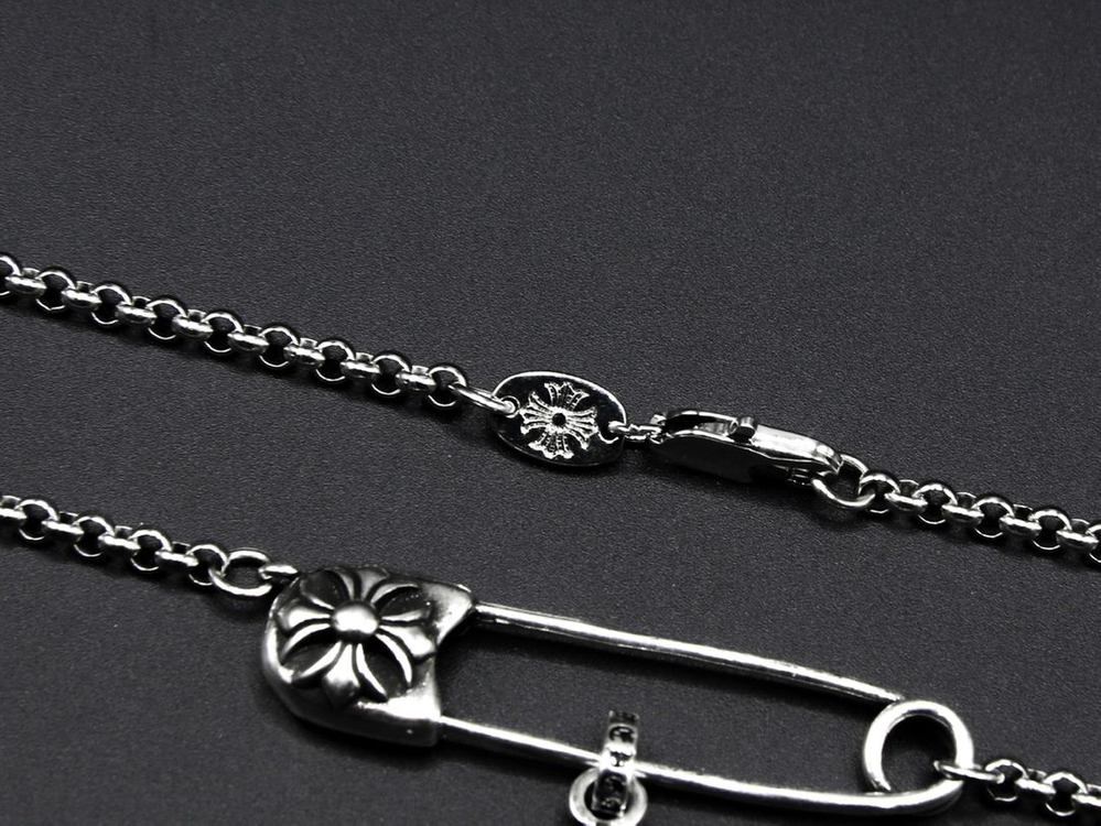 풀구성 크롬하츠 옷핀 목걸이 이미지