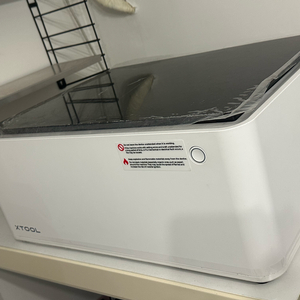 엑스툴 xtool m1 10w 레이저 각인기 커팅기 이미지