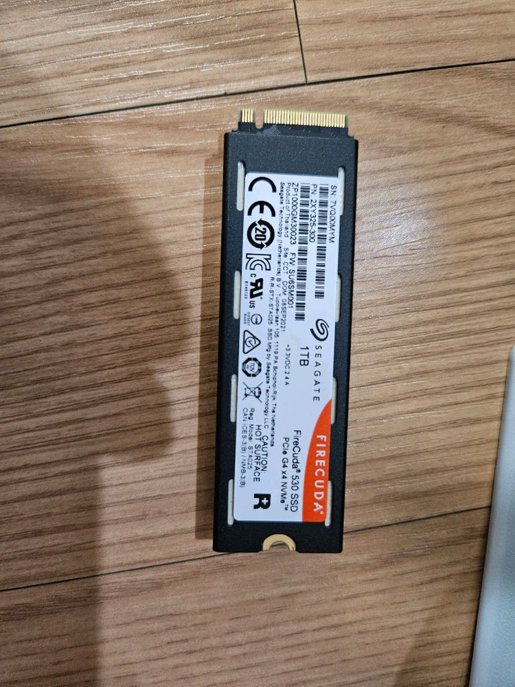 [팝니다]PS5 디스크에디션 + 듀얼센스 + 충전대 + 파이어쿠다530 1tb 이미지