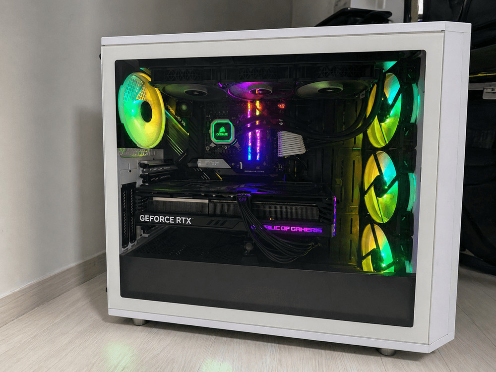 ROG 플래그십 화이트 감성PC / RTX 4090 하이엔드 완성형 이미지