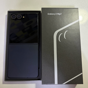 갤럭시 Z플립7 512GB 블랙 중고폰 이미지