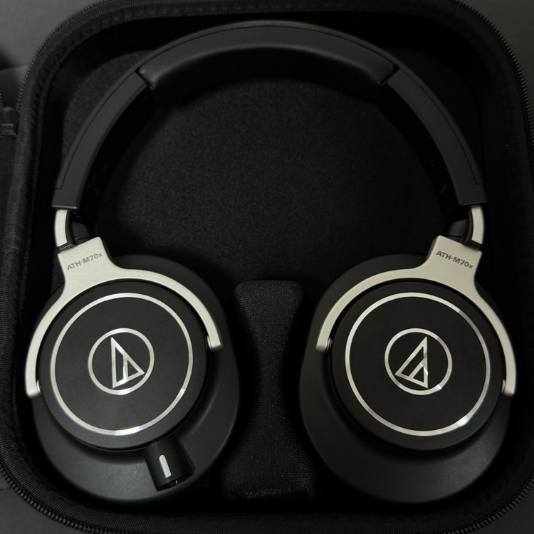 오디오테크니카 모니터링 헤드폰 ATH-M70x 플래그쉽 모델 새상품 이미지