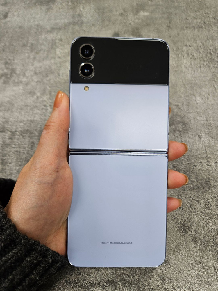 삼성갤럭시Z플립4블루판매 중고폰 이미지