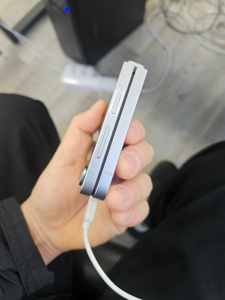 삼성 갤럭시Z플립6판매 정상해지 중고폰F741 이미지