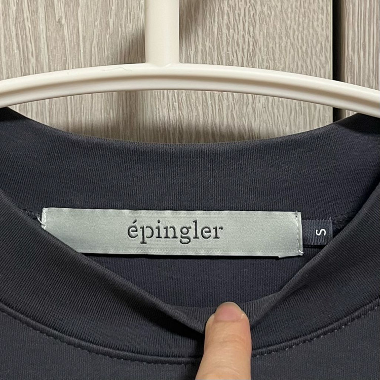 [S] 에핑글러 EP 엠보 로고 티셔츠 차콜 이미지