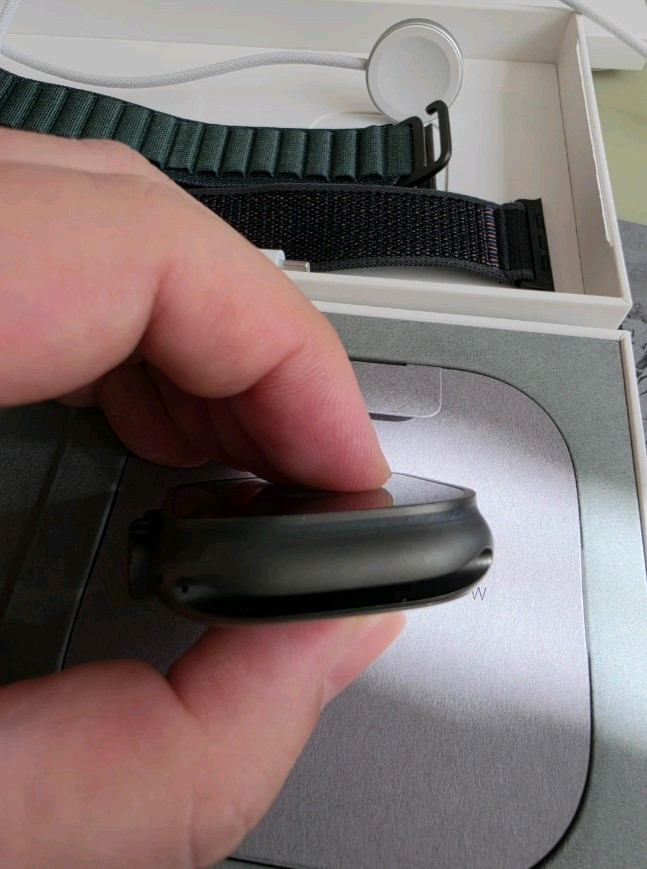 애플워치 울트라2 49mm 블랙 티타늄 상태(최상) 팔아요 이미지