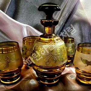 체코 보헤미아 디켄더&유리컵 일괄 이미지