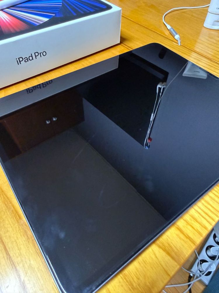 Apple iPad Pro 12.9 (5세대) Wi-Fi 128GB + 애플펜슬 2세대 이미지