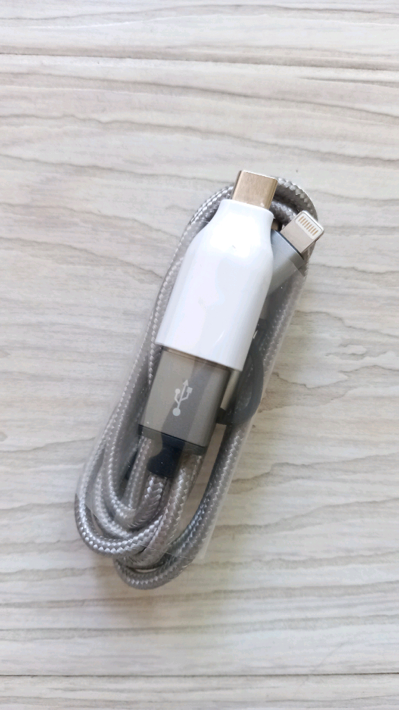 VGA케이블/ USB-C to VGA 어댑터/ 3in1 멀티 충전 케이블 이미지